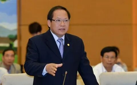 Quần dáng cong đang gây sốt với thiết kế độc đáo và tính ứng dụng cao, giúp tạo hiệu